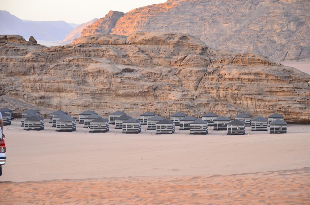 Galaxies And Planets Camp Hotel Wadi Rum Exterior photo